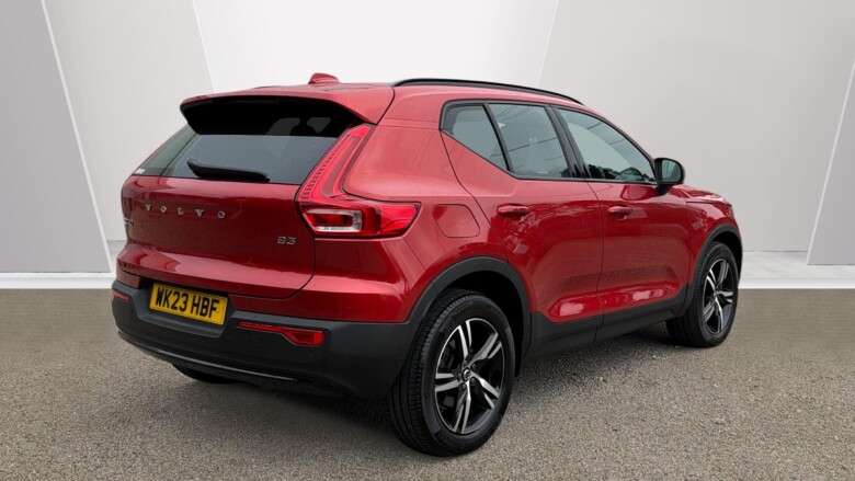 Volvo XC40 2.0 B3P Plus Dark 5dr Auto Petrol Estate